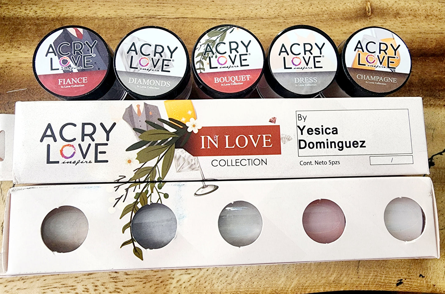 IN LOVE - Acry love