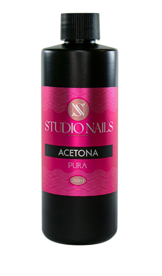 Acetona Studio Nails 250 ml.