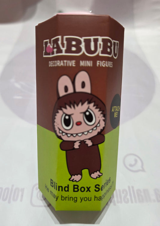 Decoración cel labubu